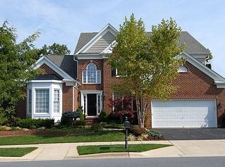 513 Oak Knoll Ter, Rockville, MD