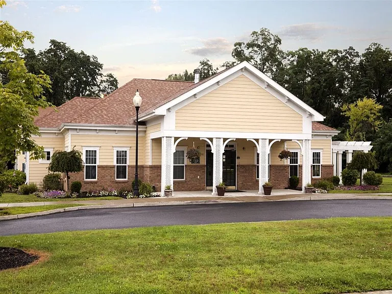 600 Spring Manor Cir — Photo 8