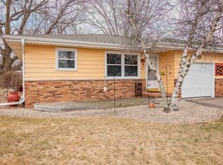 687 Dunn Ave, Oregon, WI 53575
