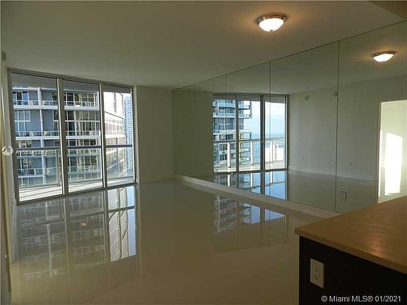 4th image of 475 Brickell Ave APT 4011