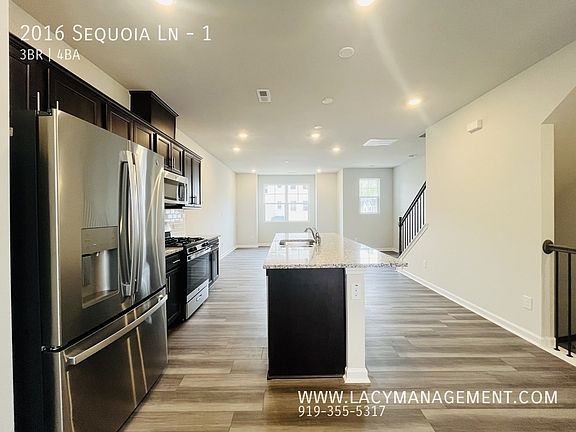 3rd image of 2016 Sequoia Ln #1