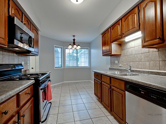 4th image of 1182 S Parkside Dr #1