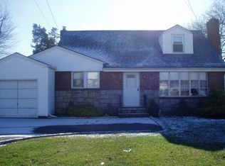1 Beach St, Farmingdale, NY 11735