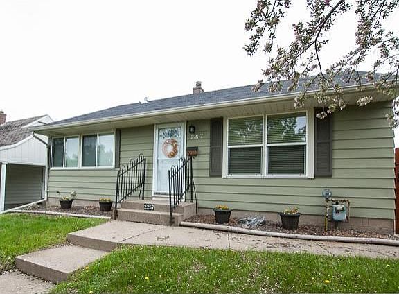 2nd image of 2257 Fremont Ave