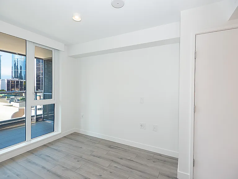 1107 Richards St #313 — Photo 8