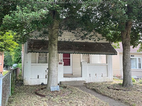 3rd image of 4718 Washington Ave SE
