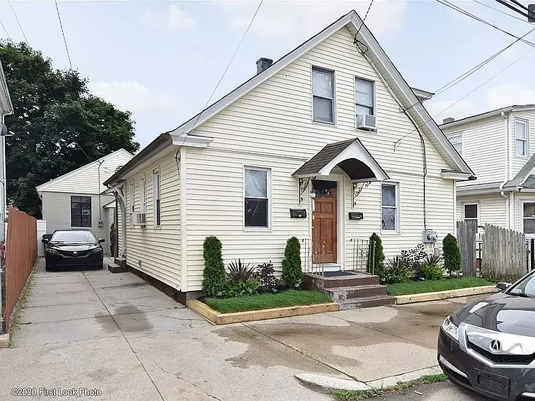 182 Dora St #1 — Photo 1