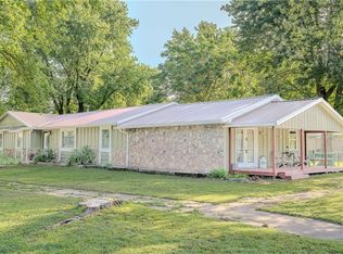 202 N 6th St, Fredonia, KS 66736