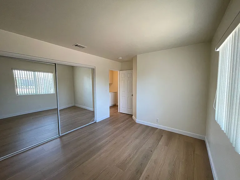 21256 Vidal Ct — Photo 29