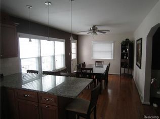 2280 Cummings Ave, Berkley, MI 48072
