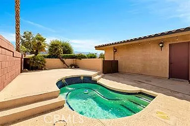 3 bed, 1477 sqft, $3,400 — Photo 2