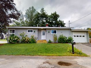 10 Orchard Cir, Lewiston, ME 04240