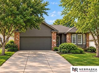 7035 S 164th St, Omaha, NE 68136