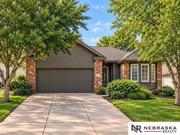 7035 S 164th St, Omaha, NE 68136