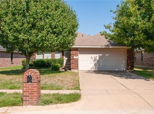 127 Buckskin Dr, Waxahachie, TX 75167