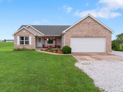 32 Maryln Ln, Hawk Point, MO, 63349