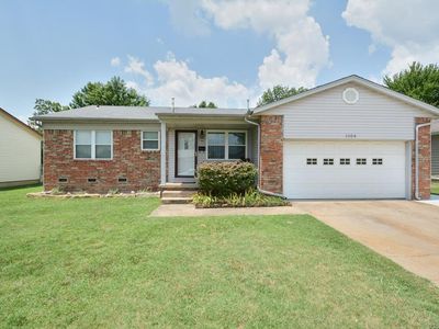 1004 N Elm St, Owasso, OK, 74055
