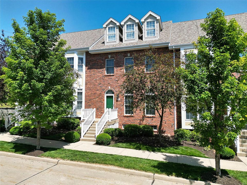 1st image of 2404 N Larksong Dr