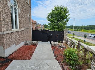 46 Courtland Cres #BASEMENT, East Gwillimbury, ON L9N0A9