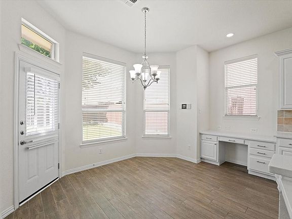 4th image of 8908 Red Oaks Dr