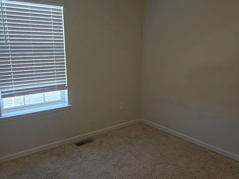 193 Drexel Ct — Photo 39