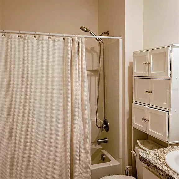409 Corso Loop — Photo 9