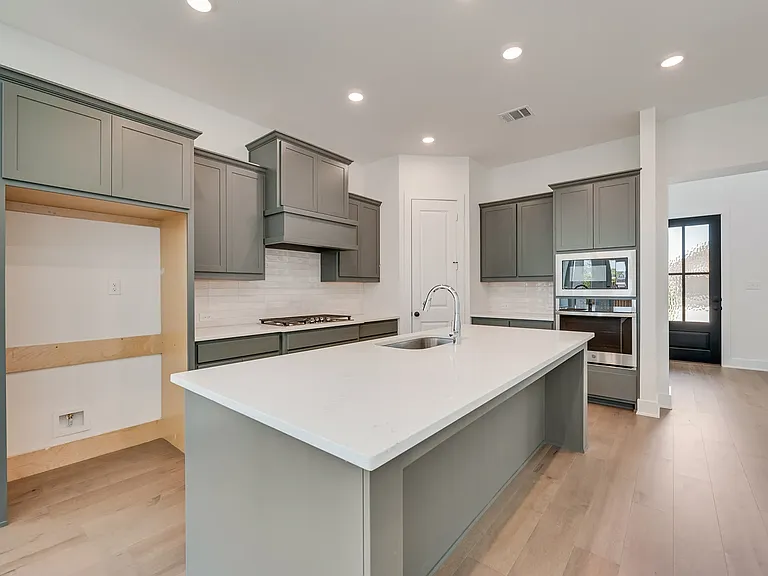 1532 Sandhill Ln — Photo 11