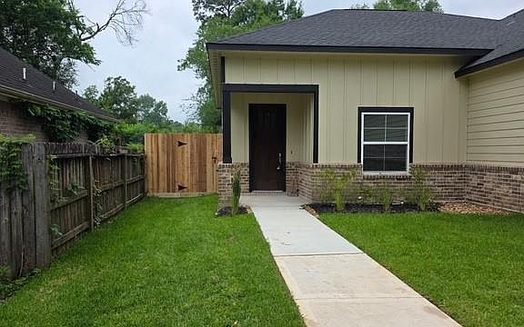2nd image of 22525 E Shorewood Loop Loop E