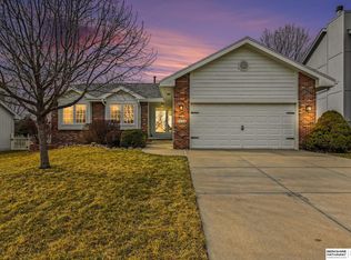 7112 S 162nd Ave, Omaha, NE 68136