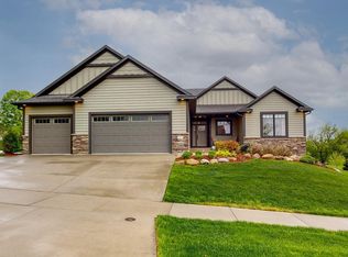 1848 Shannon Oaks Blvd NE, Rochester, MN 55906