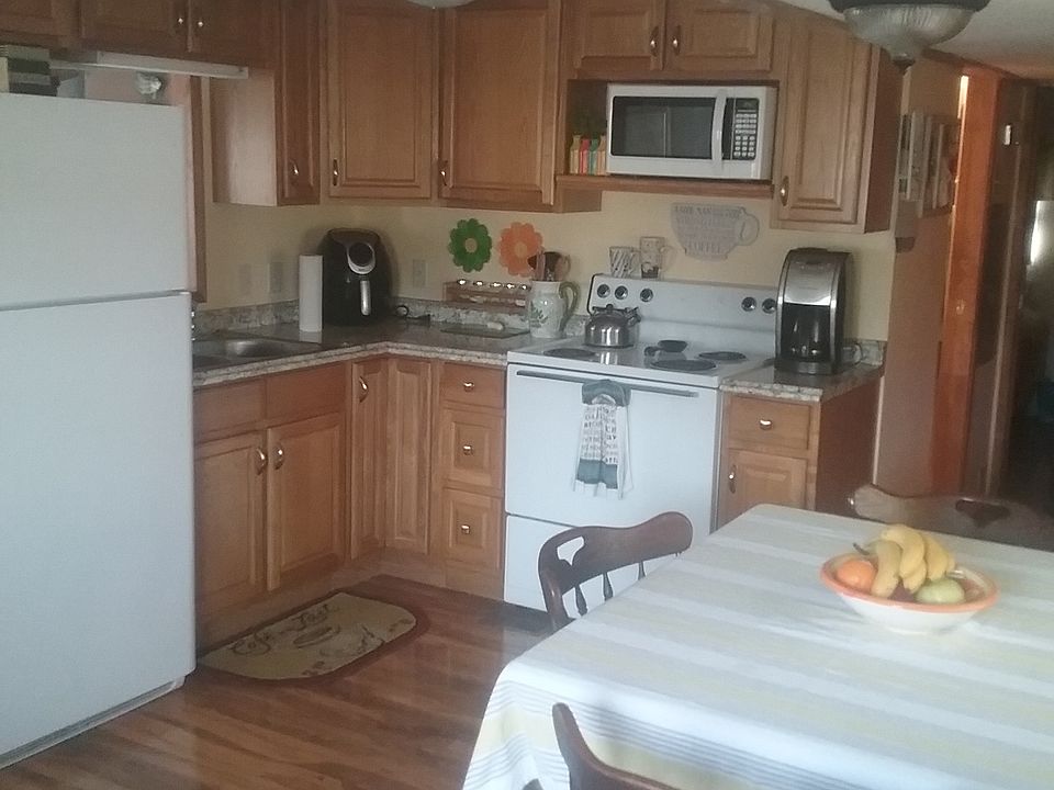 1st image of 34622 Lillian St