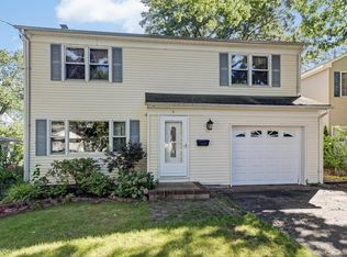 3 Center St, Sea Bright, NJ 07760