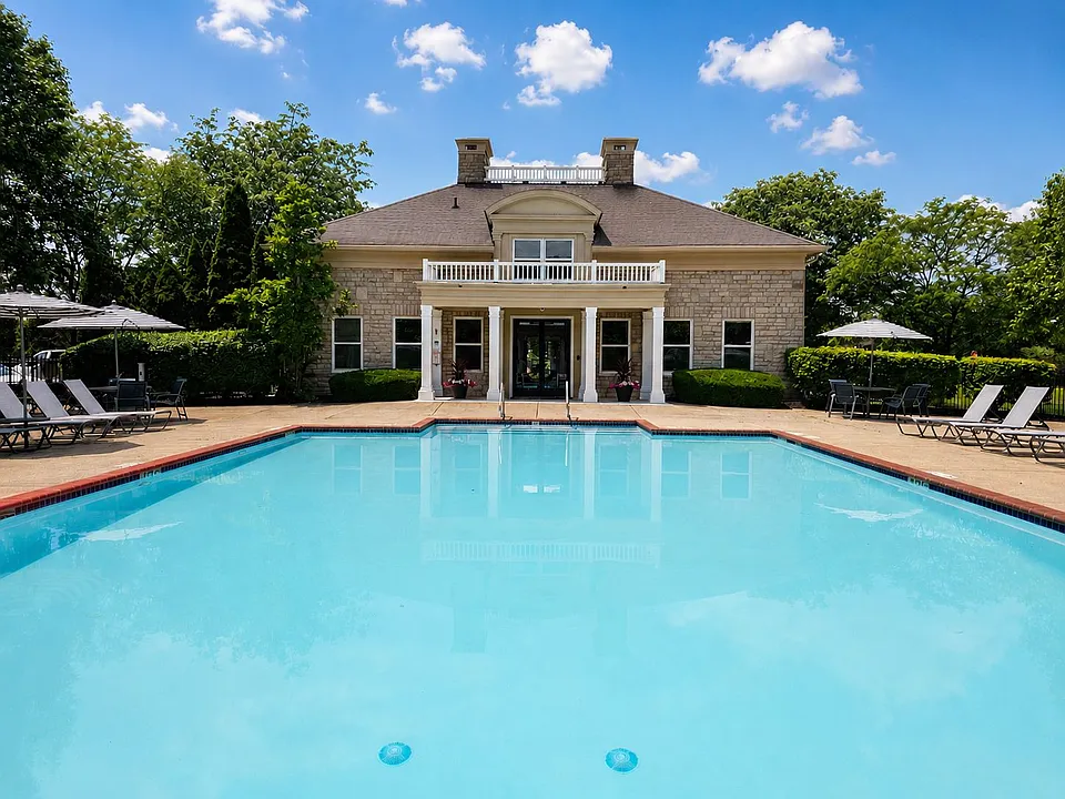 The Bradford at Easton Apartment Homes