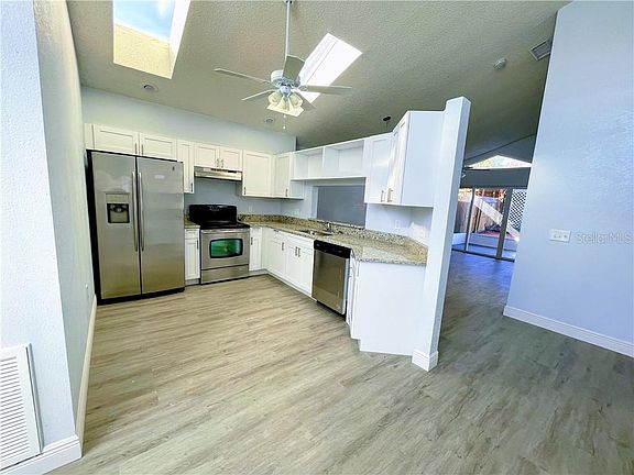 4th image of 7708 Leon Ave
