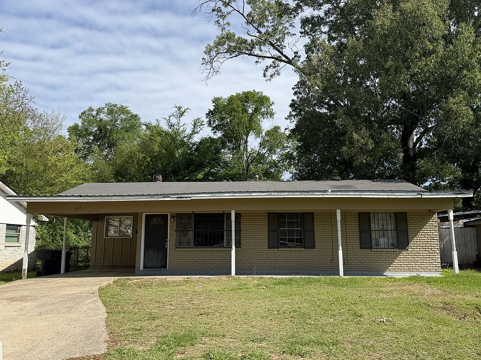 1st image of 617 Damaka Dr
