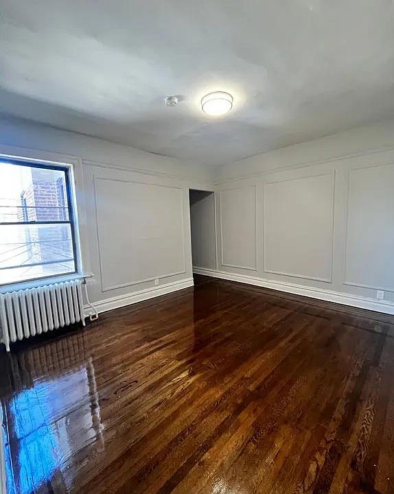 2nd image of 18 Kensington Ave #4DA