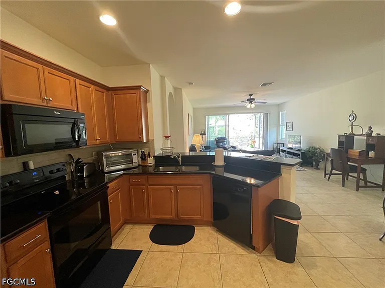 10457 Materita Dr — Photo 10