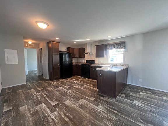 3rd image of 47 Bluebird Hill Dr #130