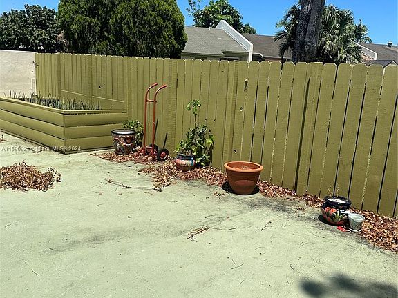 4th image of 11871 SW 123rd Pl #11871
