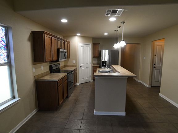 4th image of 1231 Lake Point
