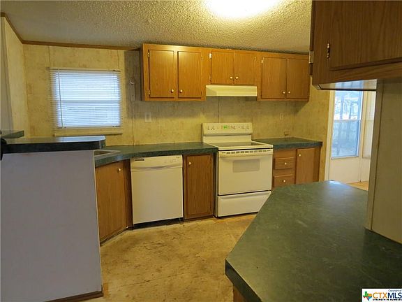 3rd image of 397 Ridgeview Dr