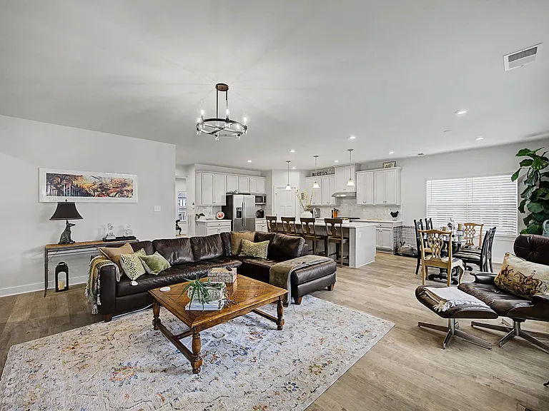 18307 Sagamore Dr — Photo 20