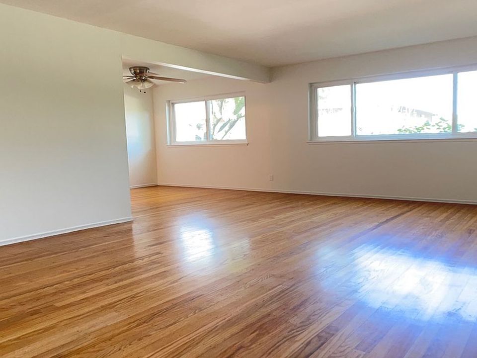 1st image of 2187 Carlmont Dr #6