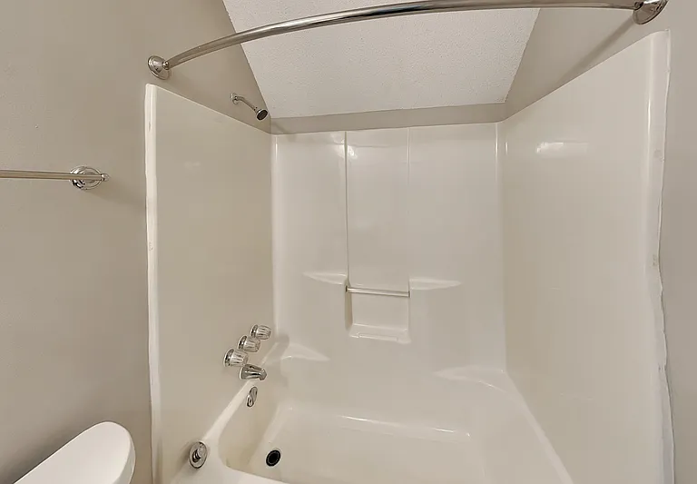 125 Azalea Dr — Photo 12