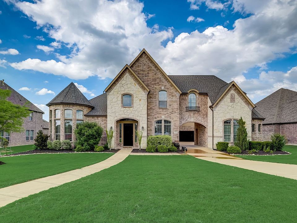 1st image of 702 Calm Crest Dr