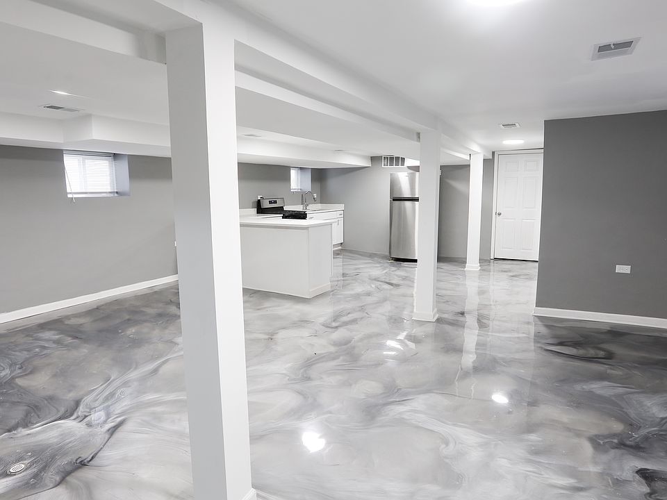2nd image of 7541 S Jeffery Blvd Unit 1