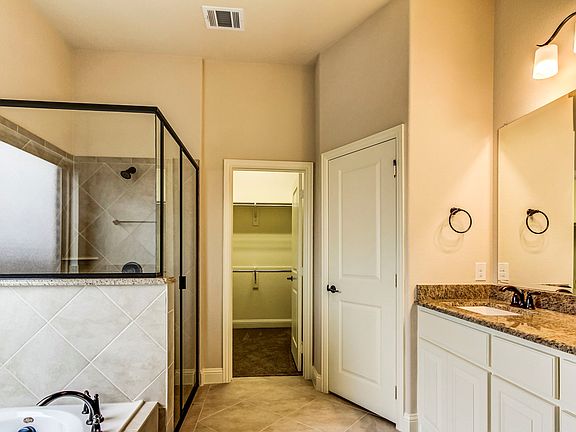 Beautiful master bath