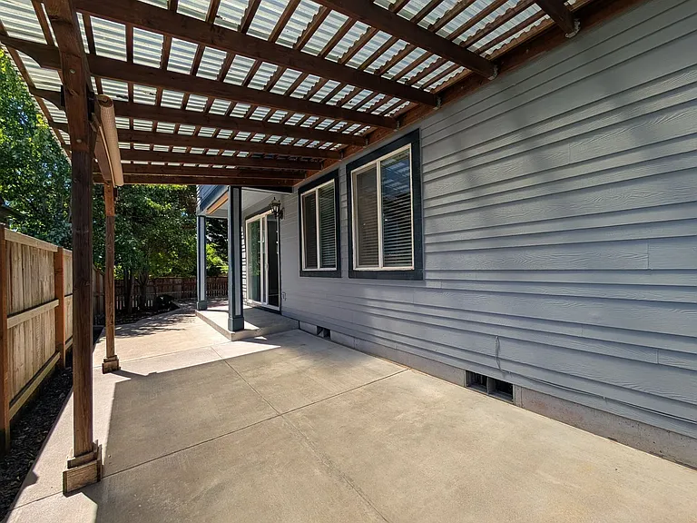 5220 Wales Dr — Photo 20