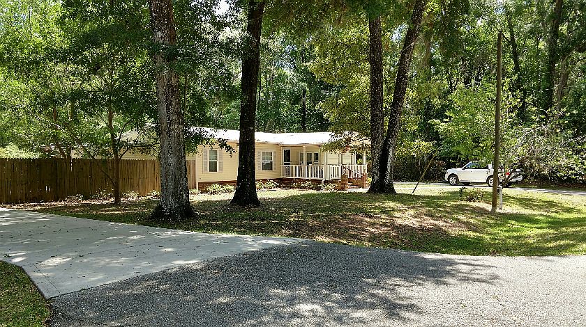1st image of 395 SE Piute Way