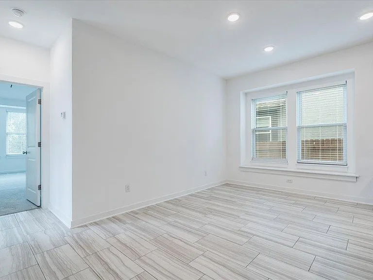 8008 Prairie Rye Dr — Photo 24